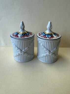Pair of Elizabeth Arden Palais de Versailles Powder Jar Trinket Boxes.